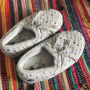 Champion Slippers (Gray)